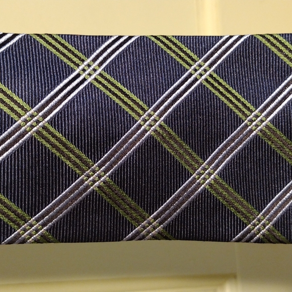 Men's Club Room (2 available) silk woven 50" × 3" navy blue green white tie 👔 - Picture 6 of 11